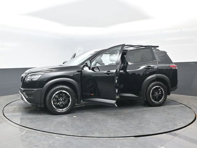 Used 2025 Nissan Pathfinder Rock Creek AWD/4WD image 27