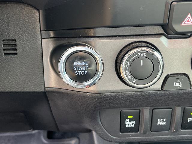 Used 2019 Toyota Tacoma TRD Sport image 9