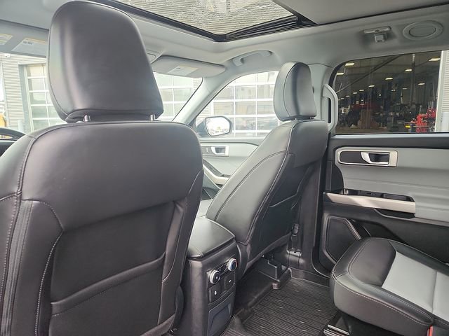 Certified 2023 Ford Explorer XLT w/ Equipment Group 202A AWD/4WD image 24