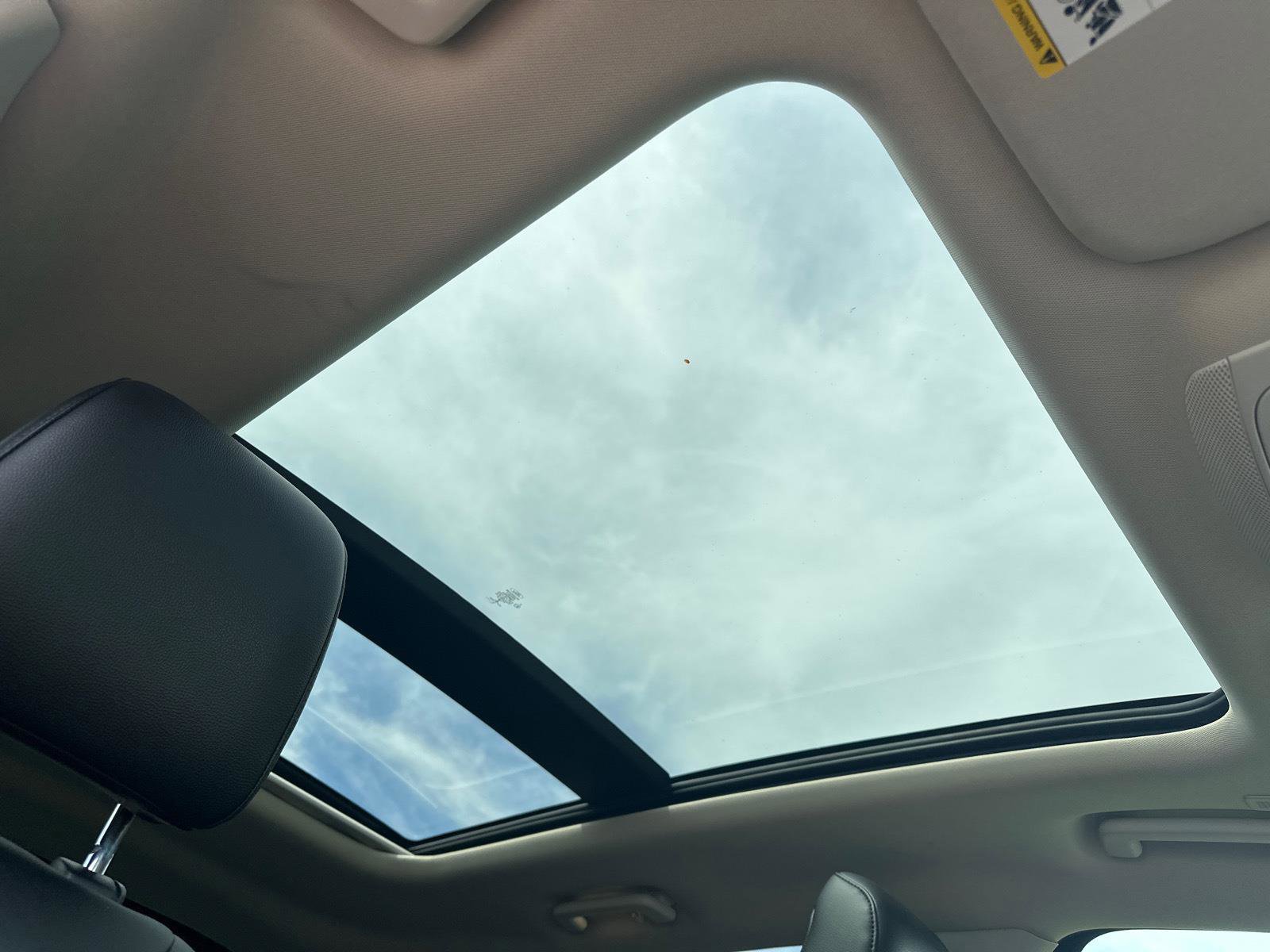 Certified 2022 Ford Edge SEL w/ Convenience Package image 9