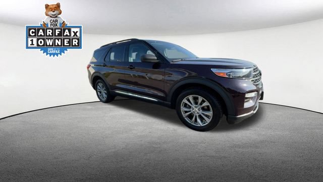 Certified 2023 Ford Explorer XLT w/ Equipment Group 202A AWD/4WD image 2