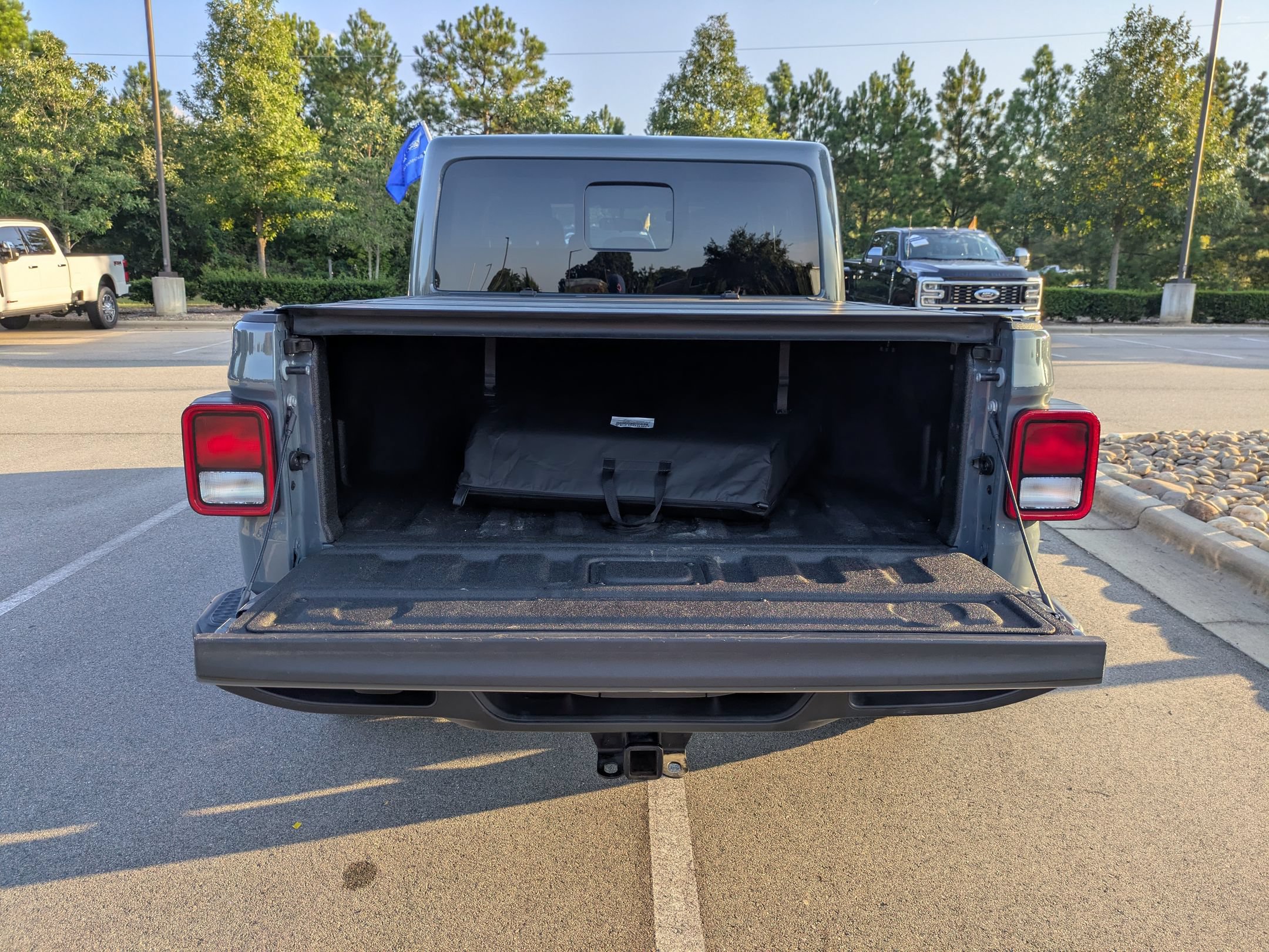 Used 2025 Jeep Gladiator Sport AWD/4WD image 33