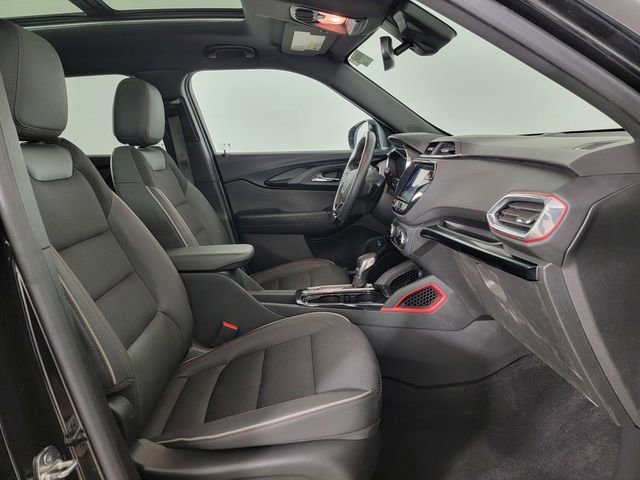 Used 2023 Chevrolet TrailBlazer RS w/ Sun and Liftgate Package FWD image 19