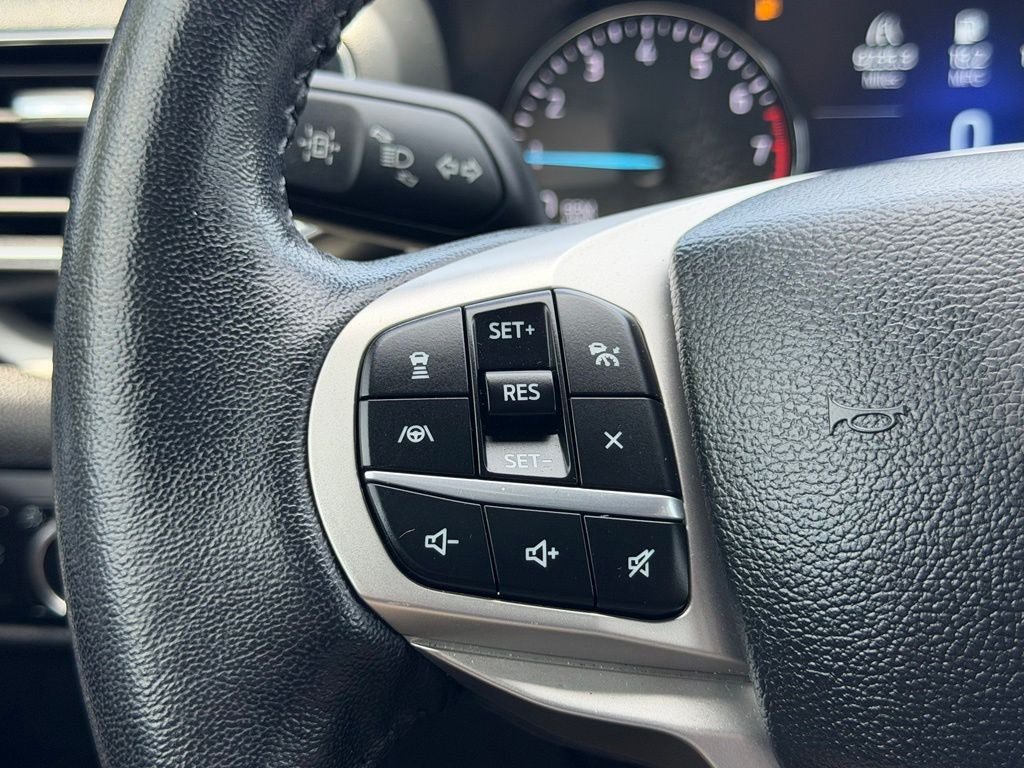 Certified 2023 Ford Explorer XLT w/ Equipment Group 202A RWD image 36