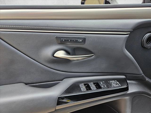 Used 2022 Lexus ES 350 F Sport w/ Accessory Package 2 image 9