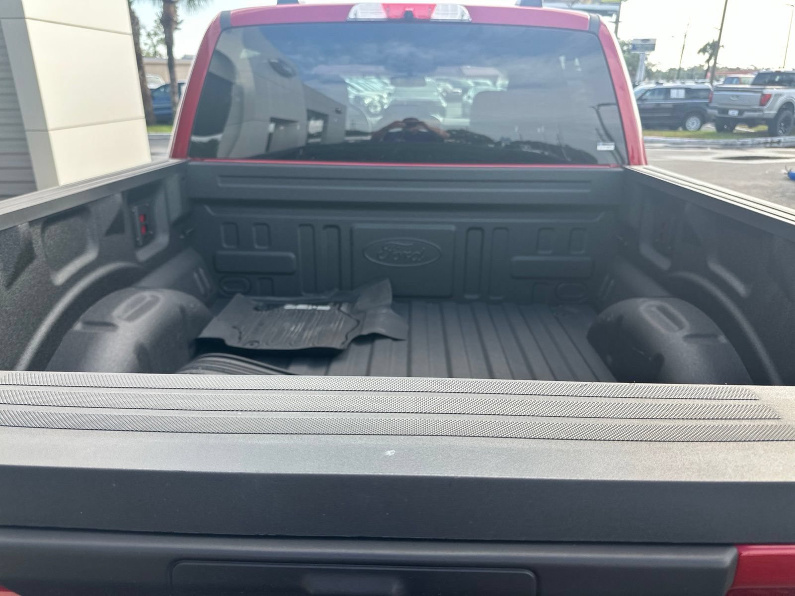 Certified 2025 Ford F150 Lightning XLT AWD/4WD image 17