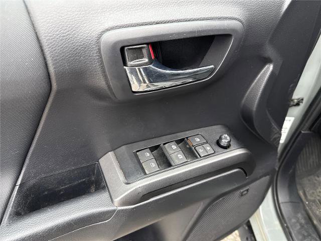Used 2023 Toyota Tacoma TRD Off-Road w/ TRD Premium Off Road Package image 33