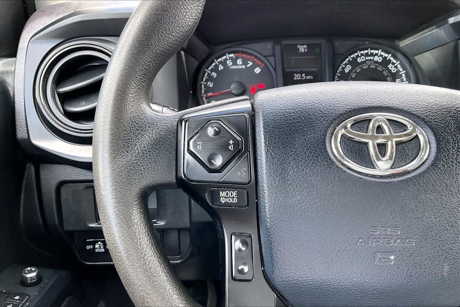 Used 2018 Toyota Tacoma SR5 RWD image 24