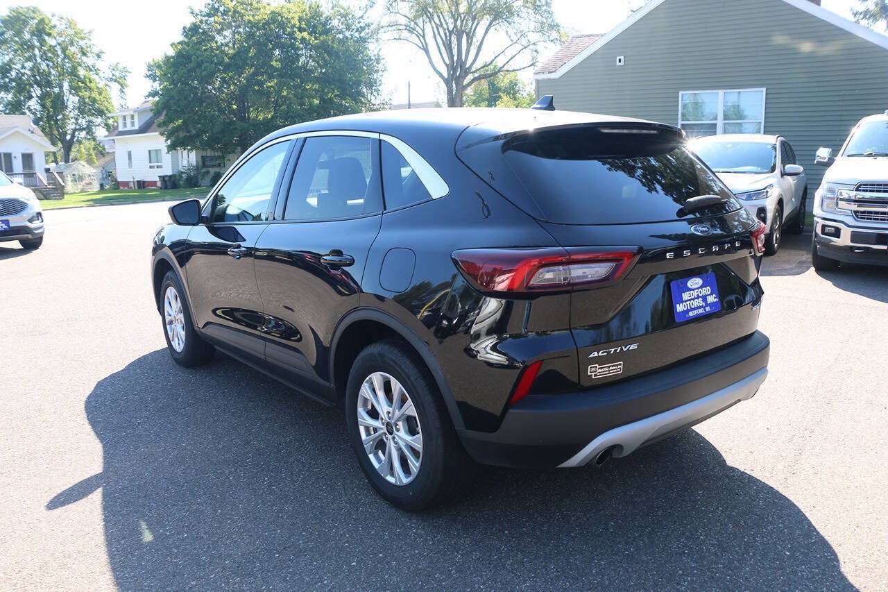 Certified 2024 Ford Escape Active AWD/4WD image 6