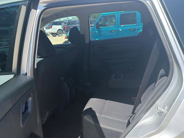 Used 2024 Nissan Rogue S AWD/4WD image 6