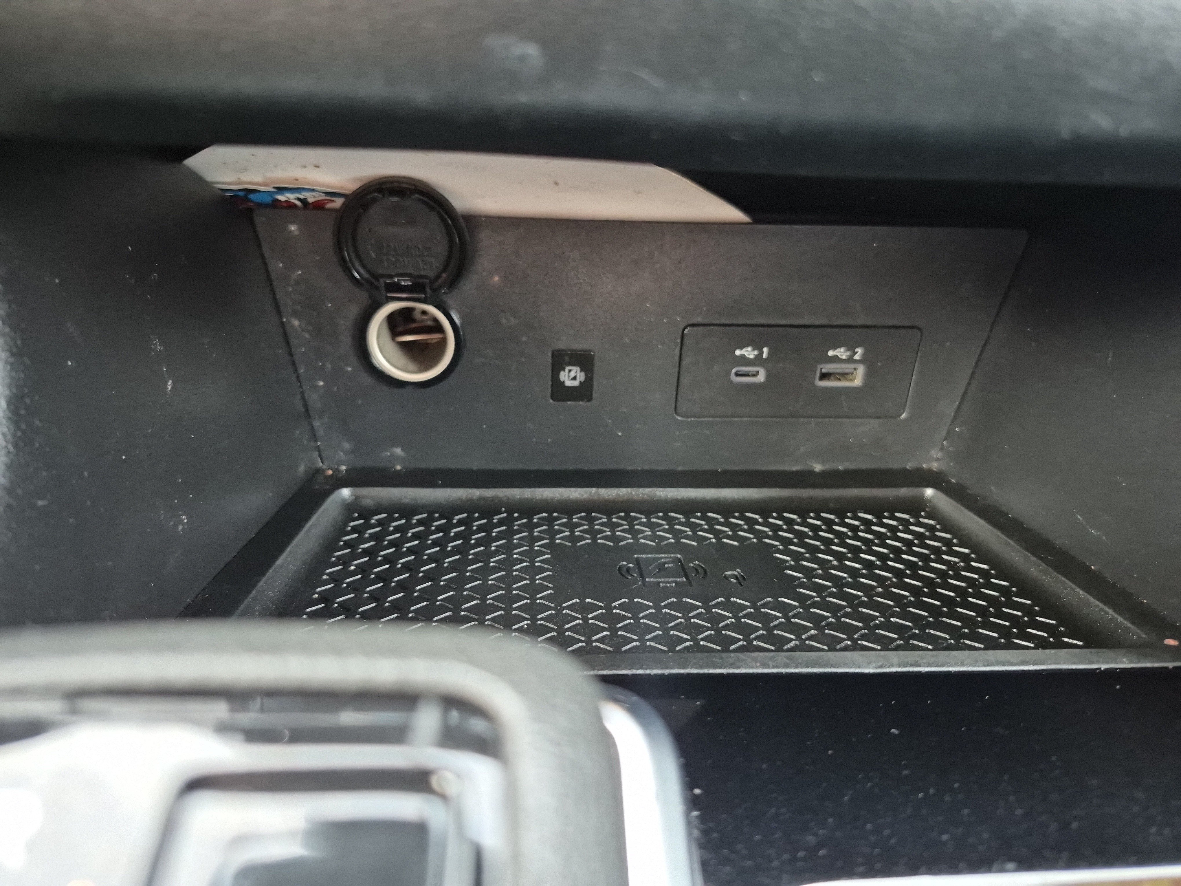 Used 2024 Nissan Pathfinder SL AWD/4WD image 29