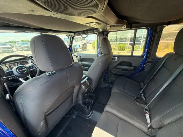 Used 2020 Jeep Wrangler Unlimited Sahara AWD/4WD image 16
