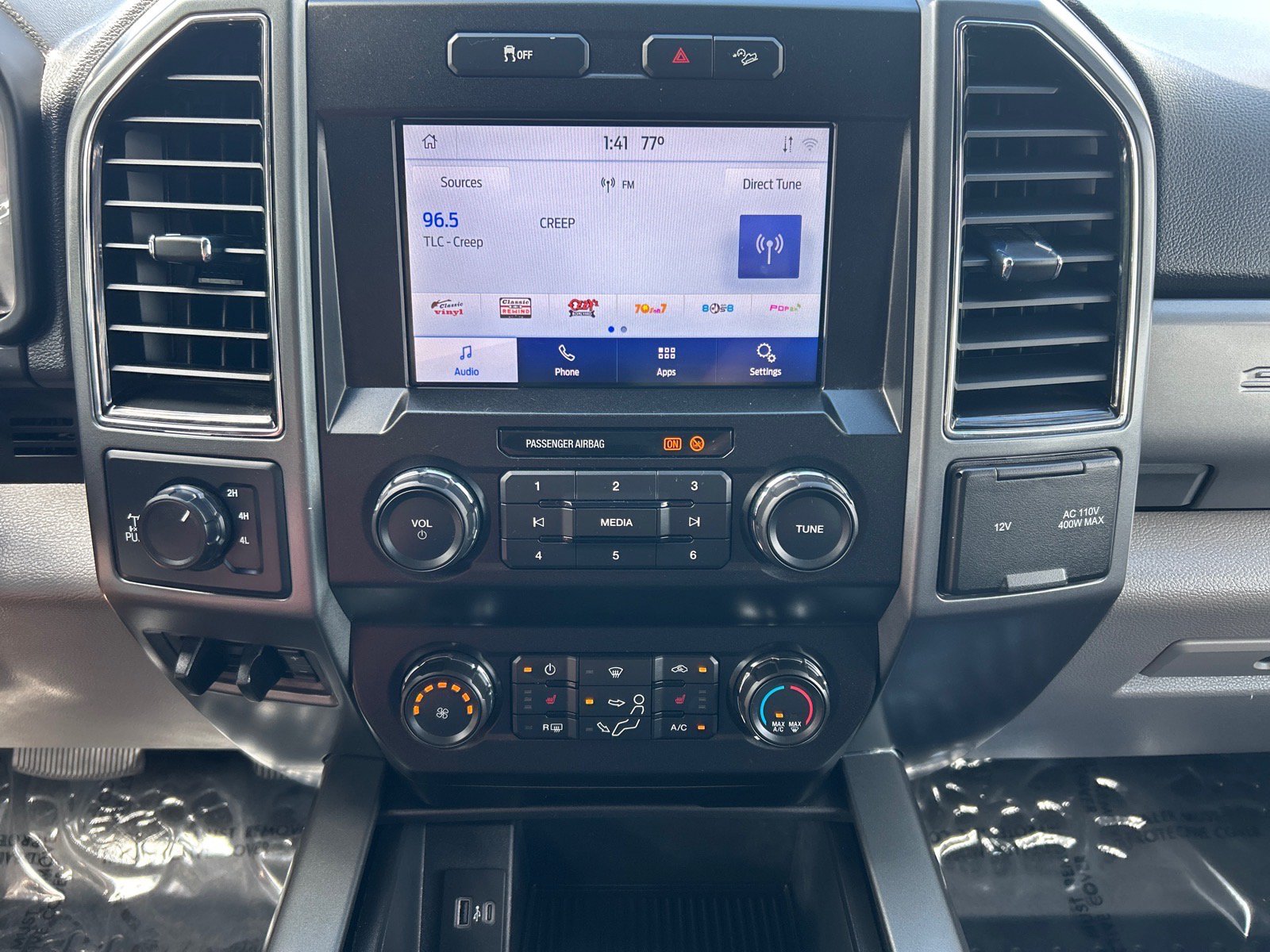 Certified 2022 Ford F350 XLT w/ XLT Premium Package AWD/4WD image 26