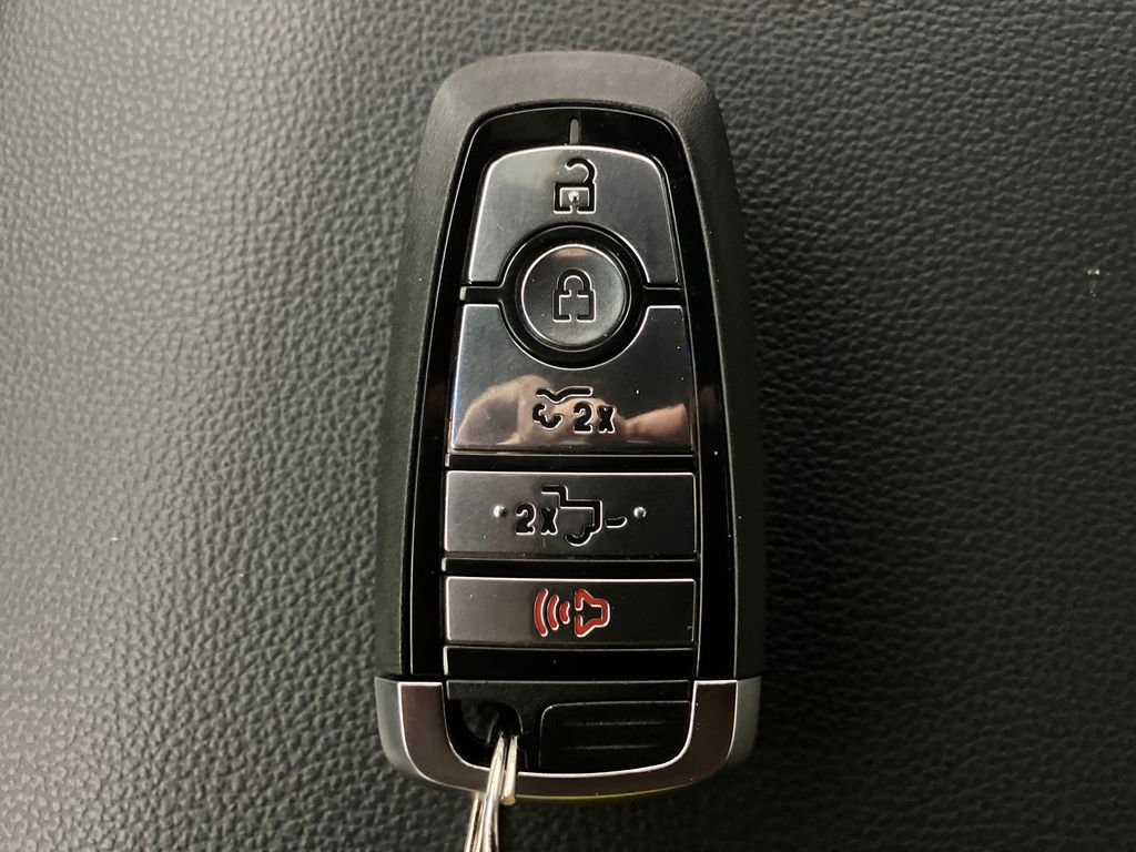 Certified 2025 Ford F150 Lightning Lariat image 34