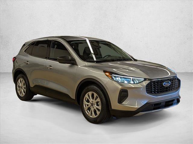 Certified 2023 Ford Escape Active w/ Cold Weather Package FWD image 3