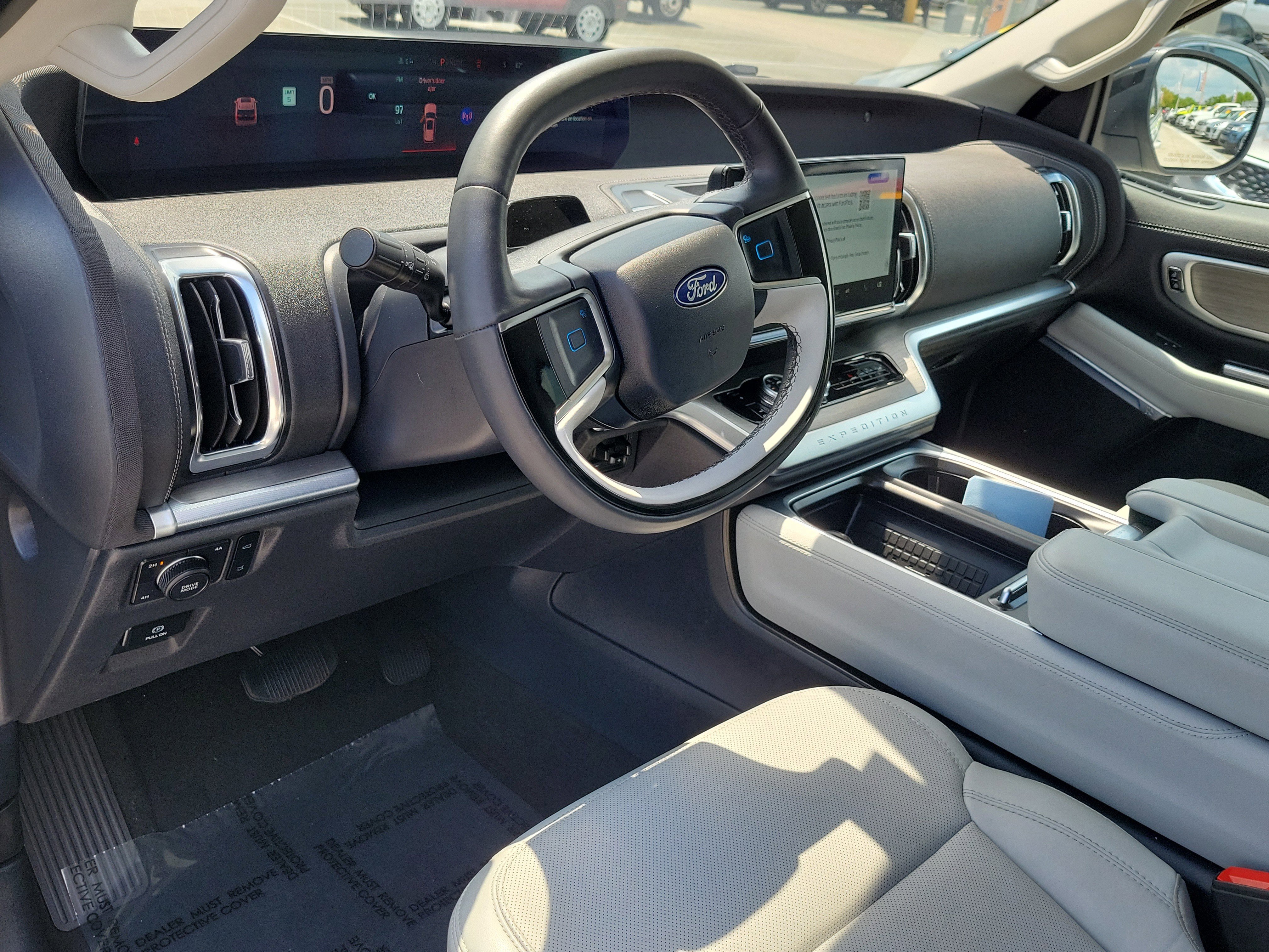 Certified 2025 Ford Expedition Max Platinum w/ Driver's Package image 22