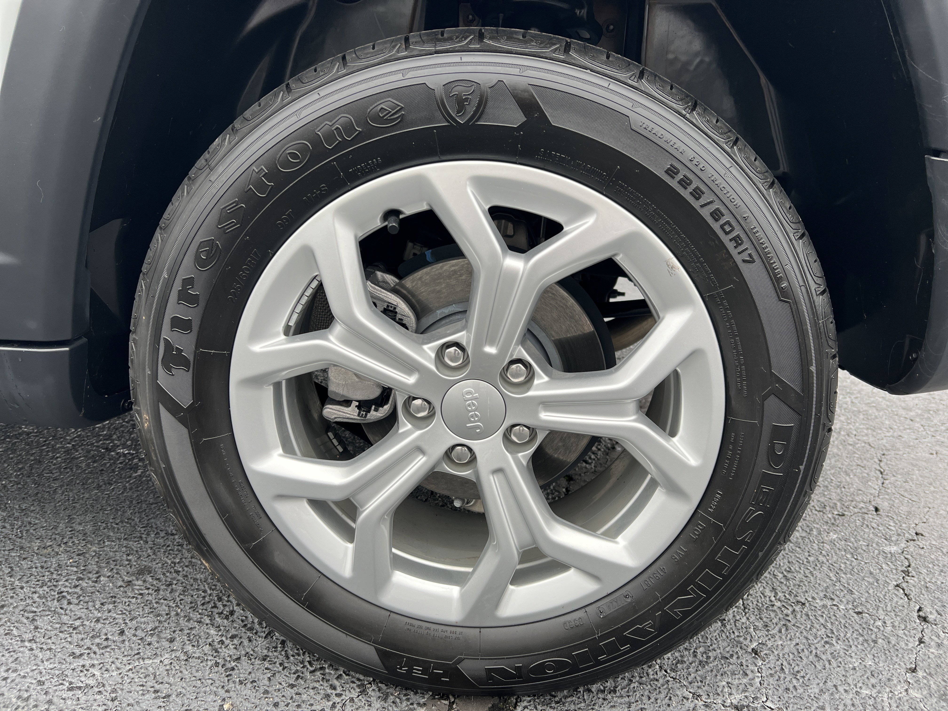 Used 2024 Jeep Compass Latitude image 19