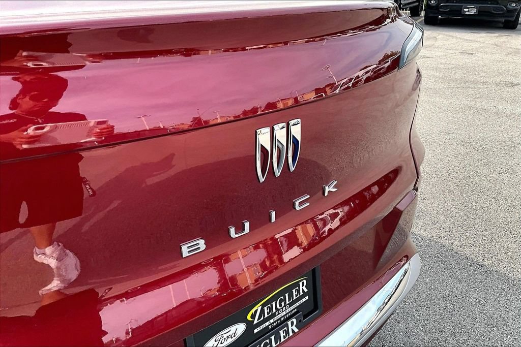 Used 2025 Buick Envista Avenir FWD image 31