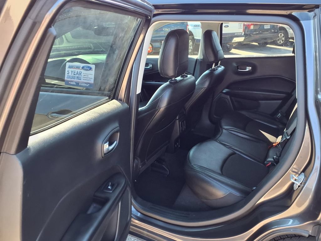 Used 2021 Jeep Compass Latitude FWD image 31