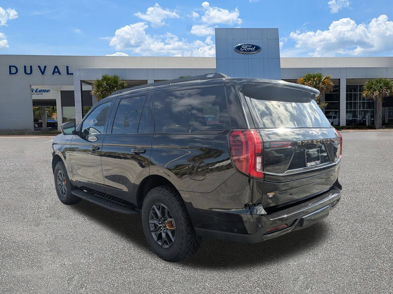 Certified 2025 Ford Expedition Tremor AWD/4WD image 6