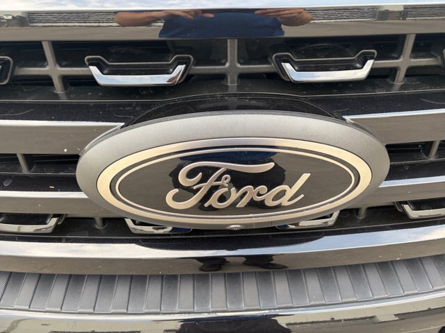 Certified 2024 Ford F350 Lariat w/ Lariat Ultimate Package AWD/4WD image 33