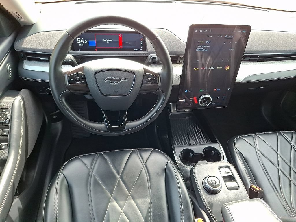Certified 2022 Ford Mustang Mach-E Select RWD image 2