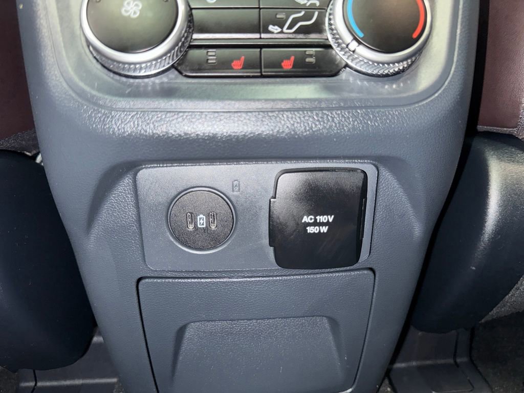 Certified 2025 Ford Explorer Platinum image 40