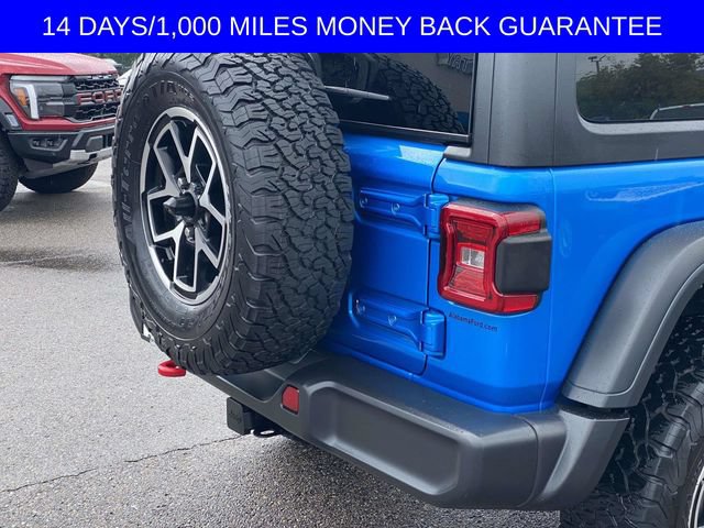 Used 2024 Jeep Wrangler Rubicon w/ Technology Group AWD/4WD image 11