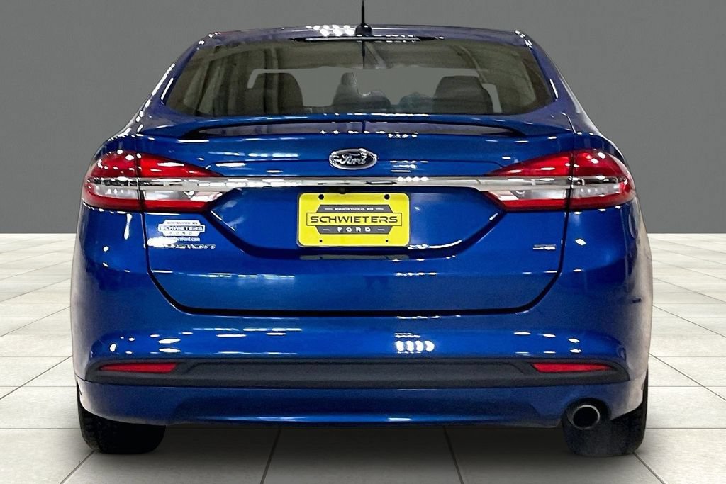 Certified 2017 Ford Fusion SE w/ Equipment Group 201A FWD image 4