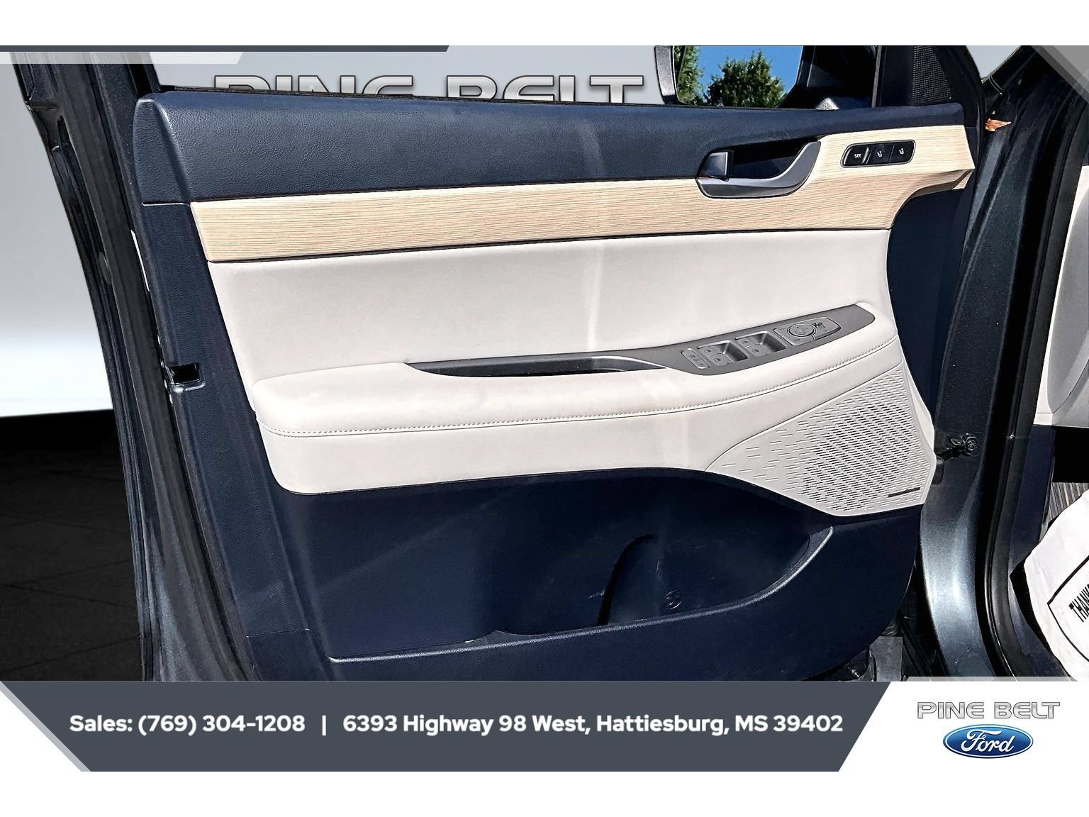 Used 2023 Hyundai Palisade Limited FWD image 17