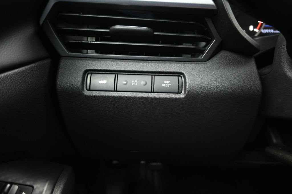 Used 2024 Nissan Altima 2.5 SV FWD image 22