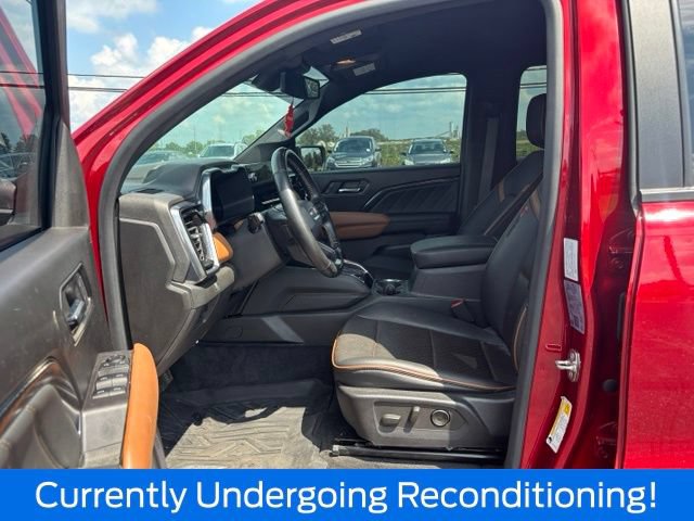 Used 2023 GMC Canyon AT4 w/ AT4 Premium Package AWD/4WD image 11