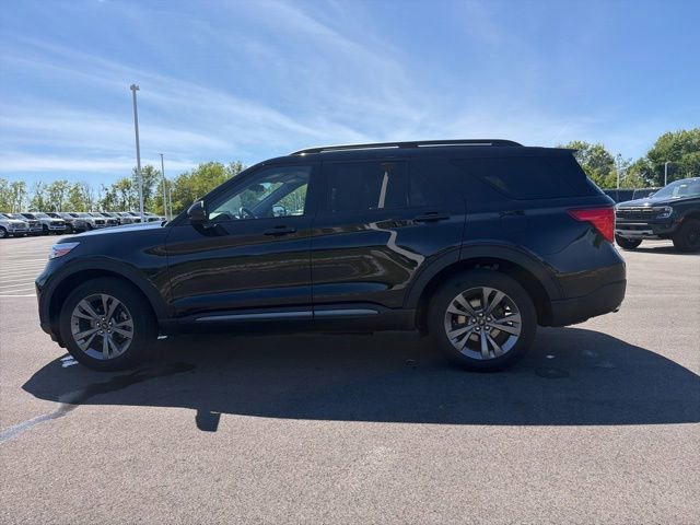 Certified 2023 Ford Explorer XLT w/ Equipment Group 202A AWD/4WD image 17