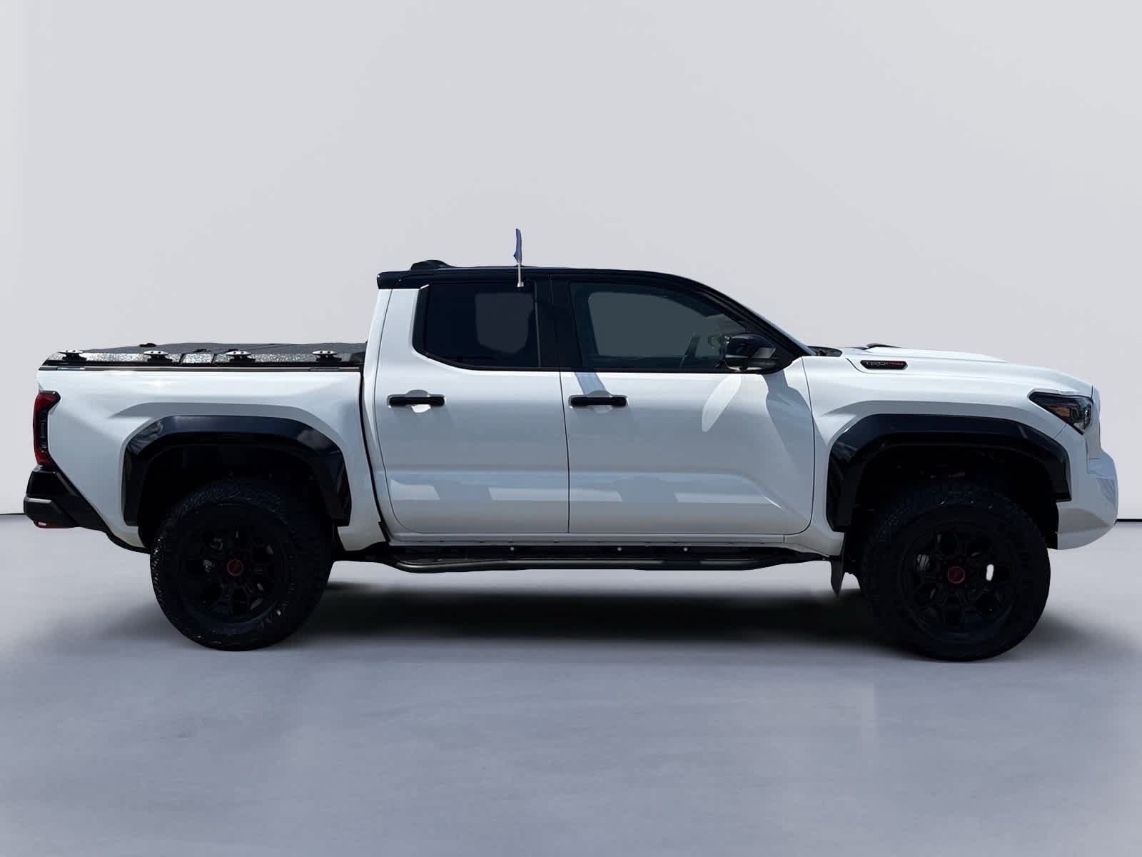 Used 2025 Toyota Tacoma TRD Pro w/ Tow Tech Package AWD/4WD image 6