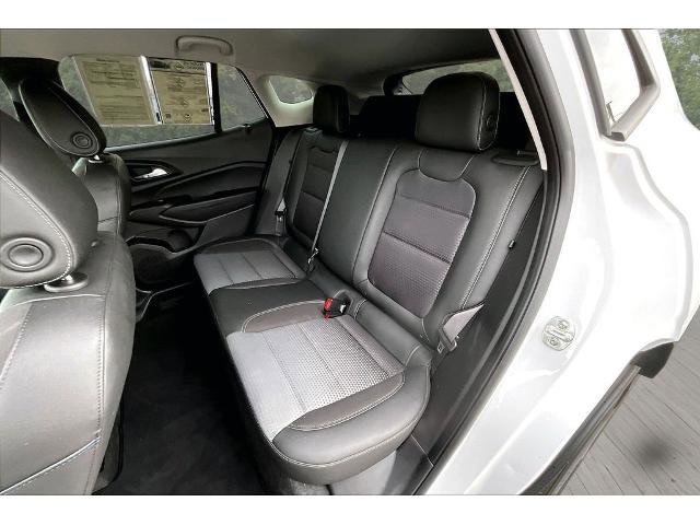 Used 2025 Chevrolet Trax LT image 18