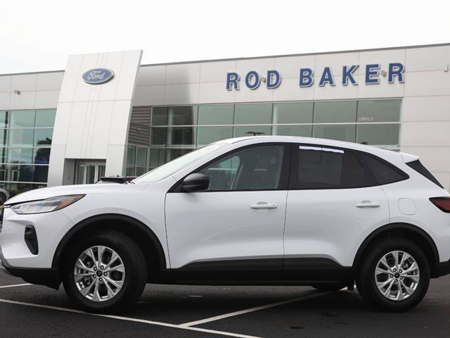 Certified 2025 Ford Escape Active w/ Tech Pack #1 AWD/4WD image 3