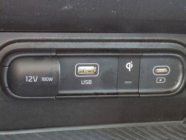 Used 2025 Kia Sportage EX w/ Premium Package FWD image 23