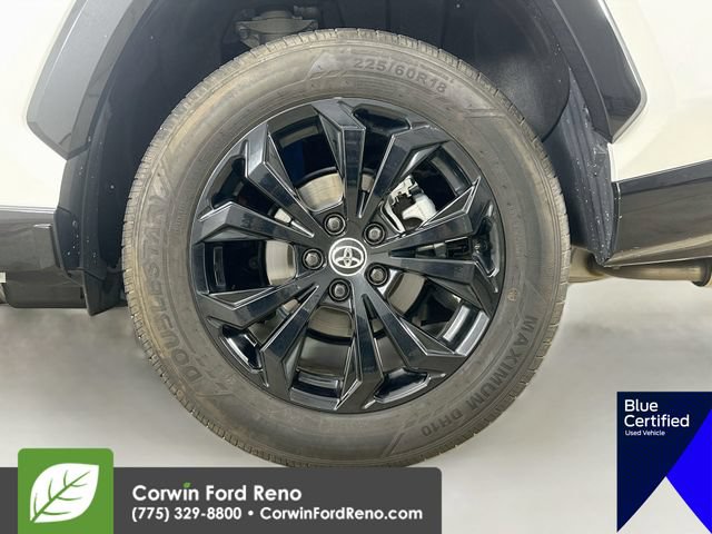 Used 2024 Toyota RAV4 SE w/ Convenience Package AWD/4WD image 35