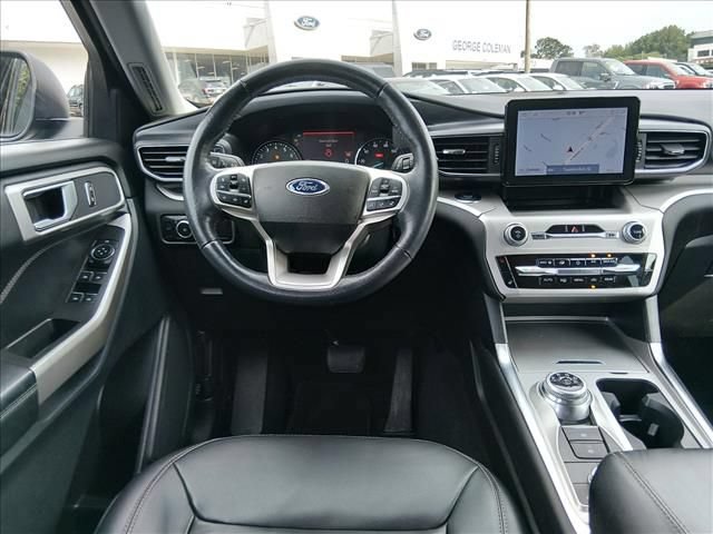 Certified 2023 Ford Explorer XLT w/ Equipment Group 202A AWD/4WD image 11