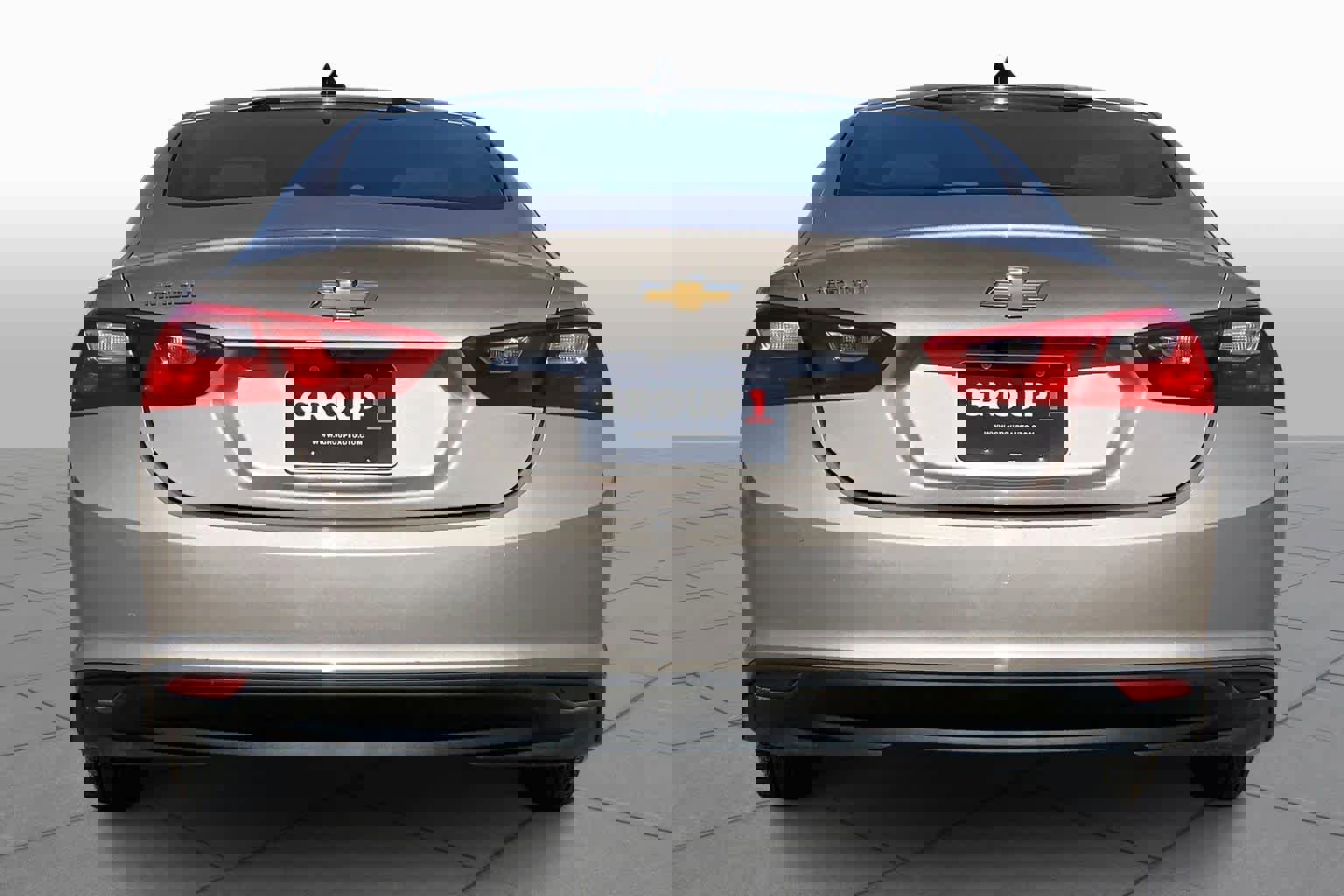 Used 2024 Chevrolet Malibu LS image 2