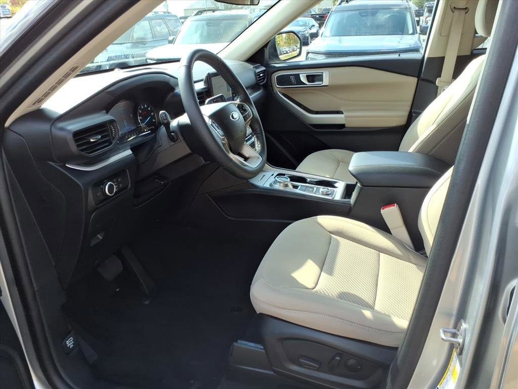Certified 2023 Ford Explorer XLT image 11