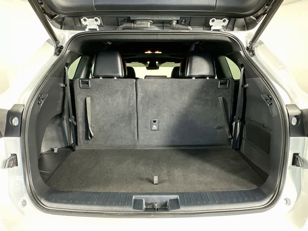 Used 2022 Toyota Highlander XSE FWD image 21