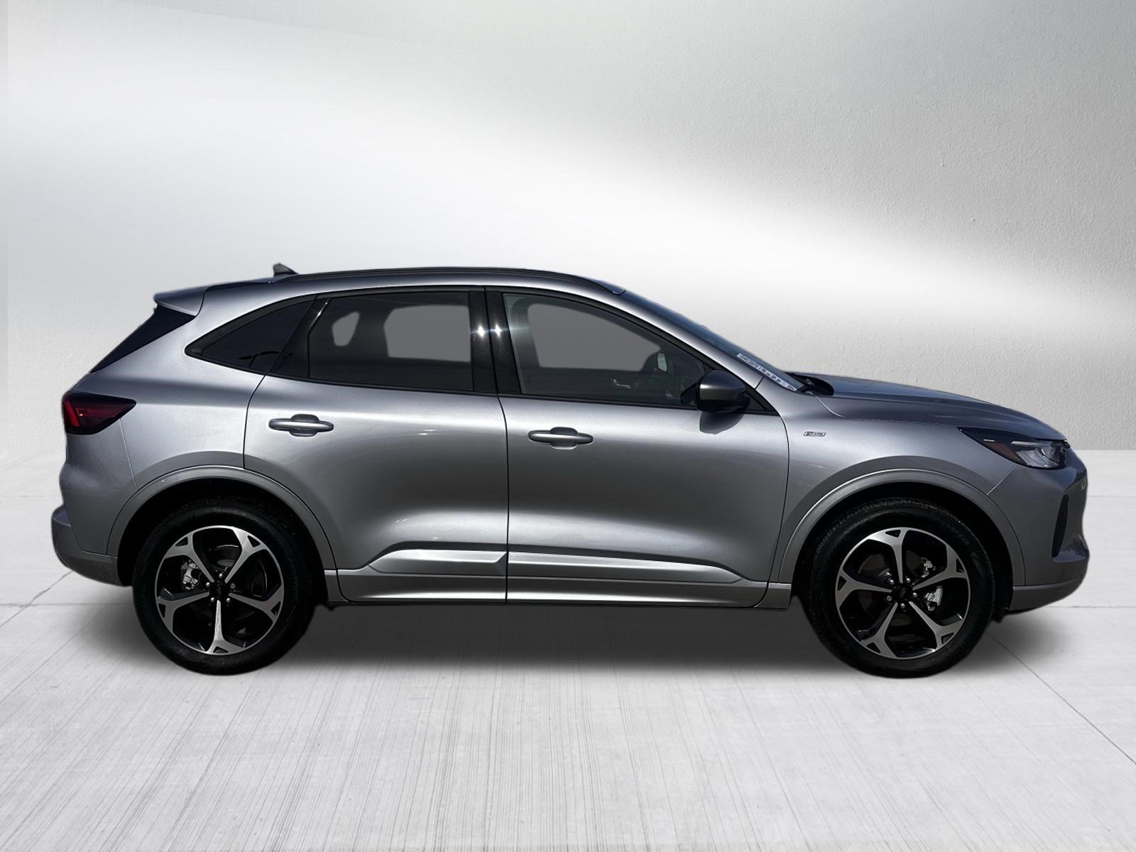 Certified 2023 Ford Escape ST-Line Select w/ Tech Pack #2 image 6