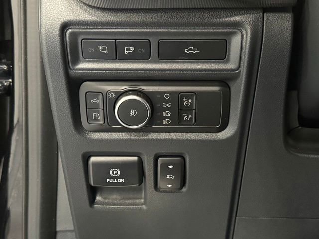 Certified 2022 Ford F150 Platinum w/ Equipment Group 701A High AWD/4WD image 17