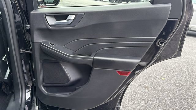 Certified 2024 Ford Escape Platinum AWD/4WD image 18