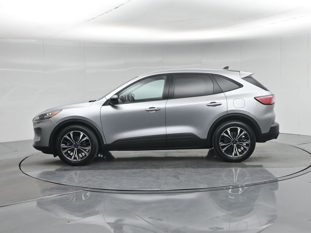 Certified 2022 Ford Escape SE w/ SE Sport Appearance Package image 21