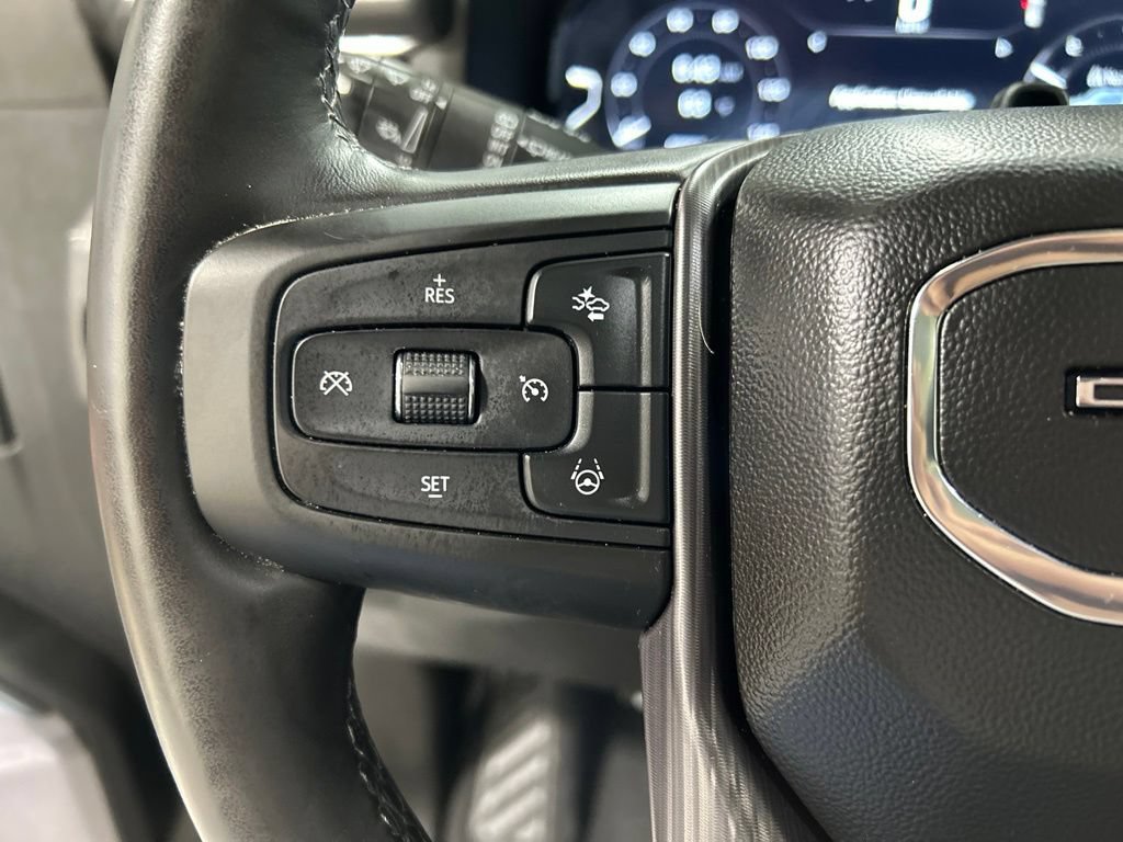 Used 2023 GMC Yukon XL Denali Ultimate AWD/4WD image 18