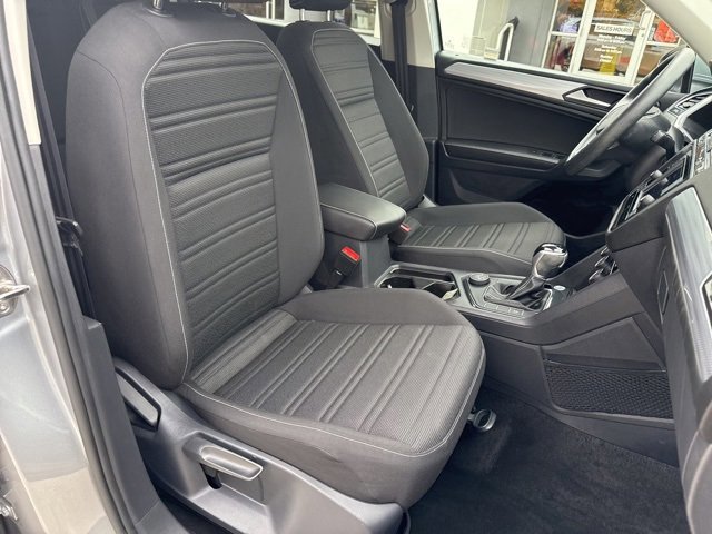 Used 2023 Volkswagen Tiguan S image 29