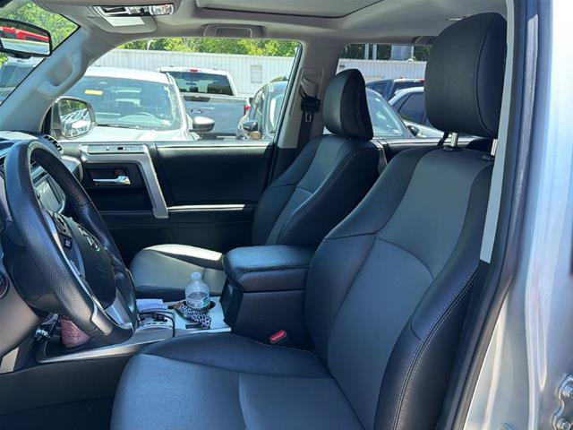 Used 2019 Toyota 4Runner SR5 Premium AWD/4WD image 10