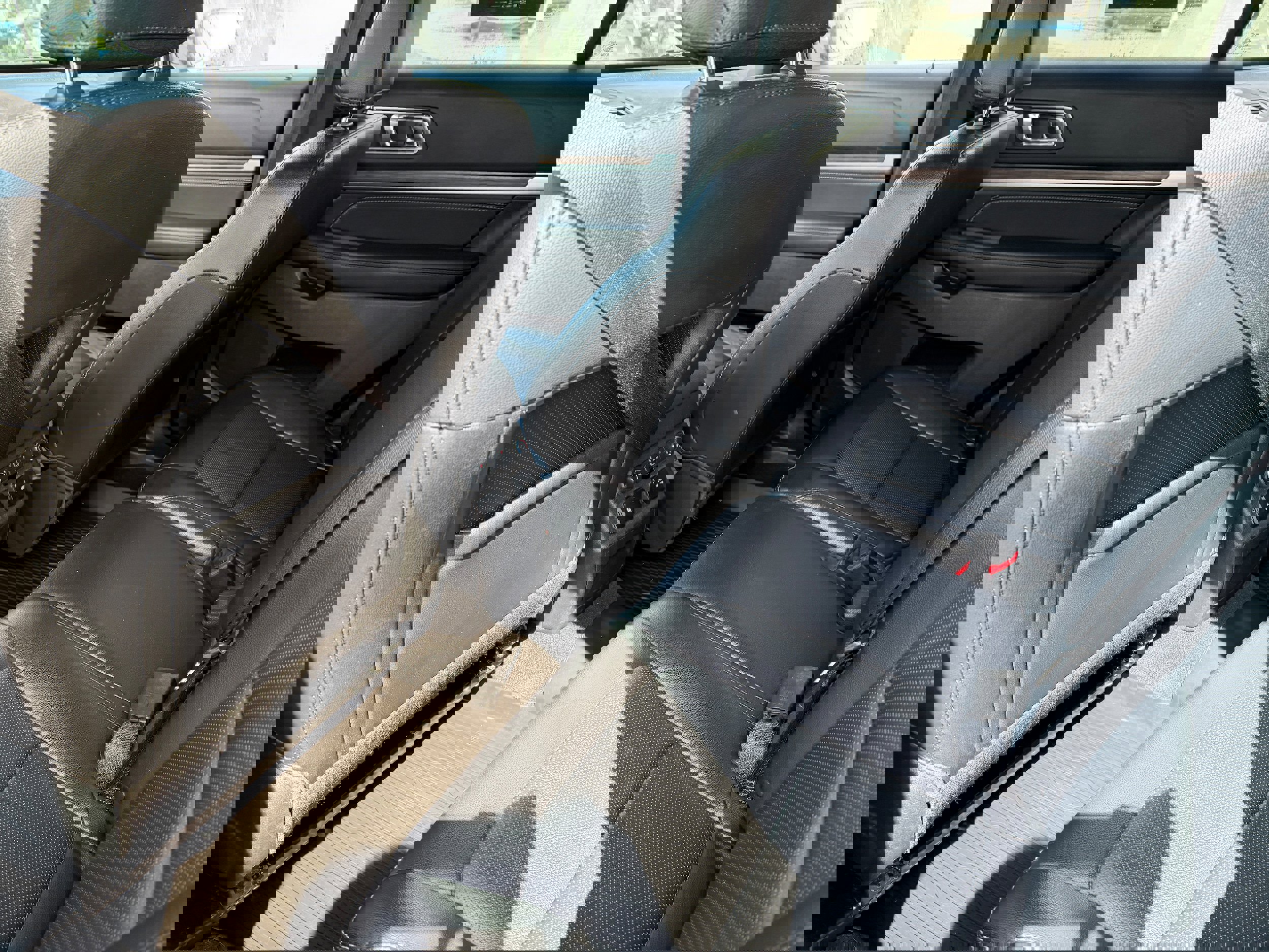 Certified 2019 Ford Explorer Limited w/ Class III Trailer Tow Package image 16